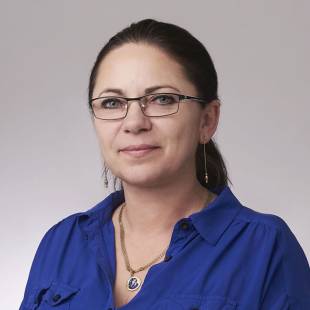 Hajnalka Fischer, Senior Consultant
